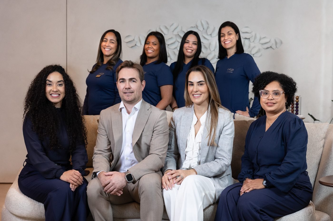 Equipe de atendimento Dēzi